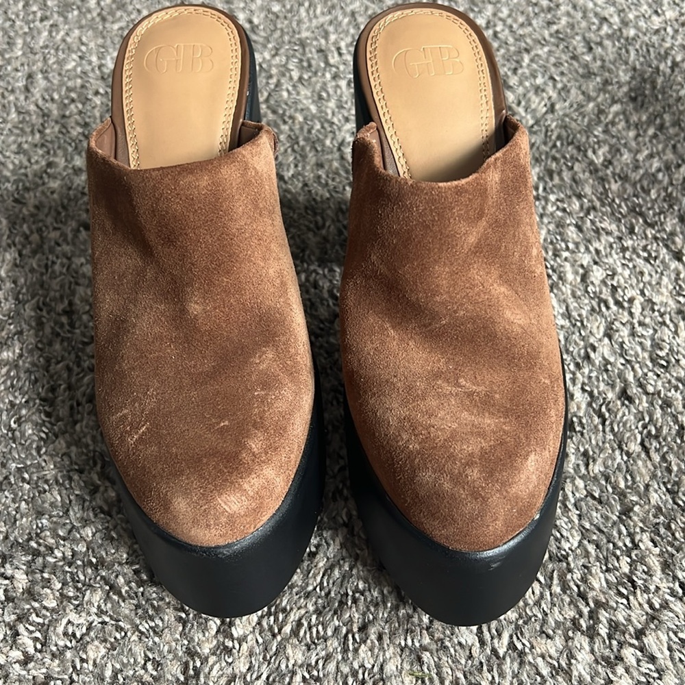 Bono So Chic Slip On Suede Mules - Picture 2 of 7